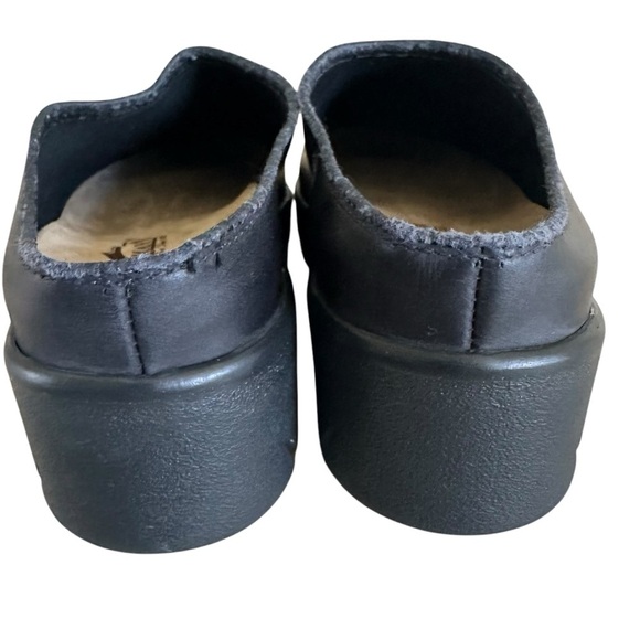 STEGMAN BLACK LEATHER CLOGS SIZE 5 - Picture 12 of 13